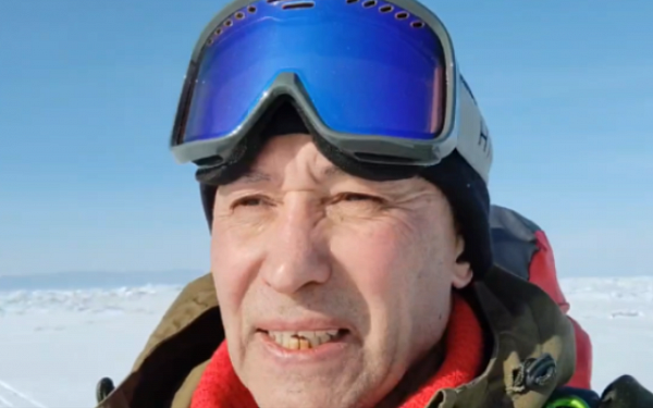 Известный журналист из Бурятии снова пересекает Байкал в одиночку