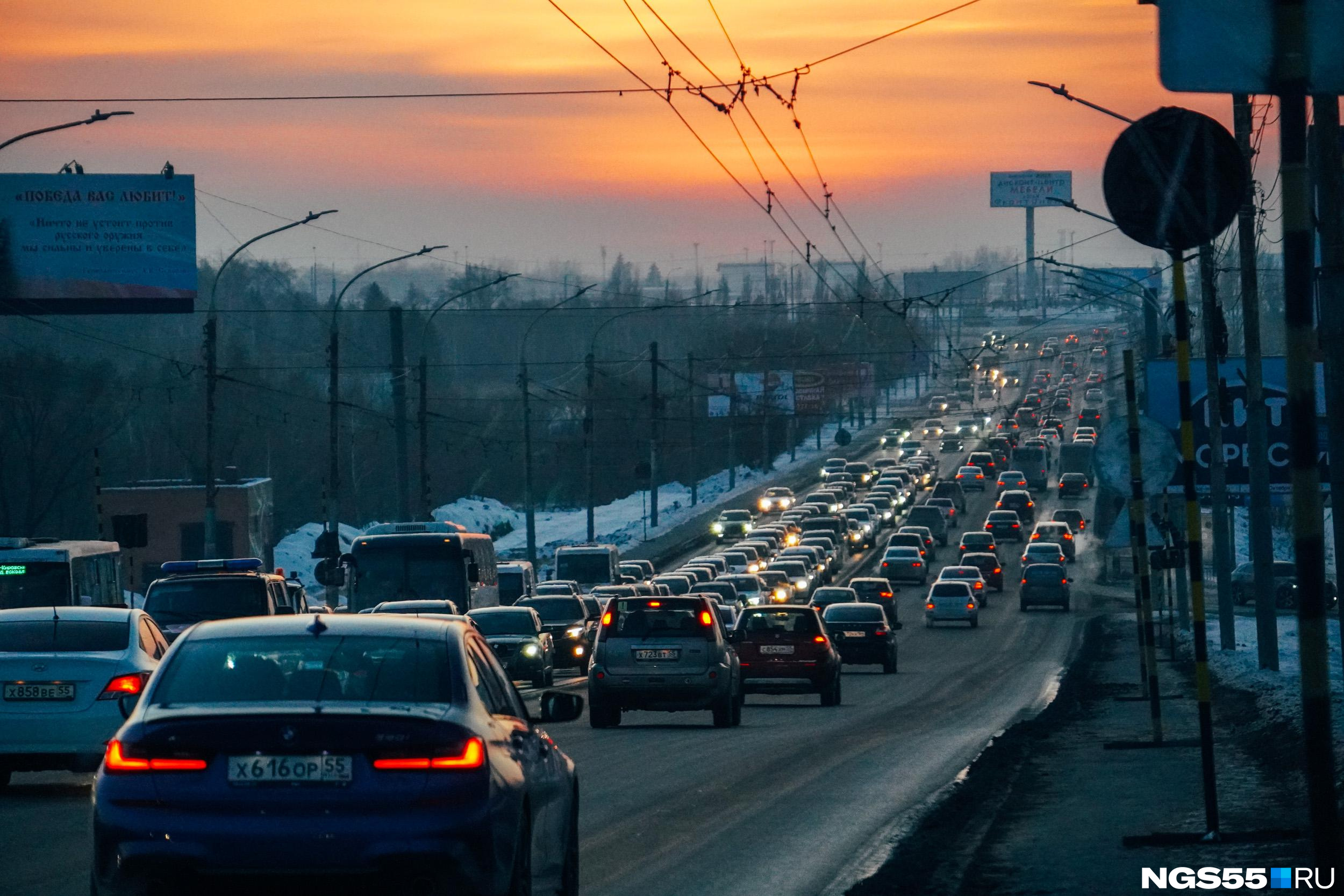 где находится ленинградский мост в омске