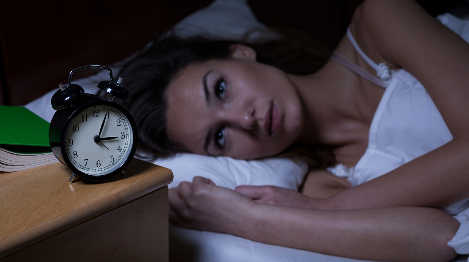 Почему нельзя резко вставать с кровати после сна