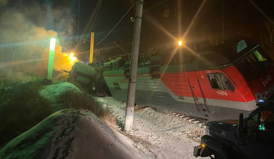 Появилось видео с места крушения поезда на железной дороге в Забайкалье
