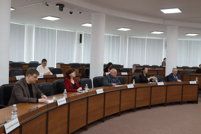 Депутаты обсудили внесение изменений в нормативные акты по присвоению почетных званий Нижнего Новгорода