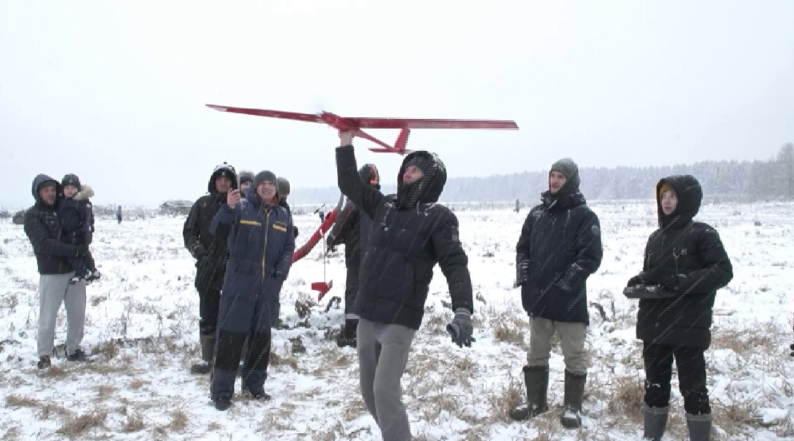 Более 50 конструкторов объединили соревнования по авиамодельному спорту