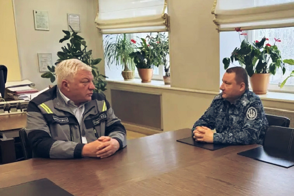 Начальник ГУФСИН России по Свердловской области Александр Федоров провел рабочую встречу с руководством «Уралвагонзавода»