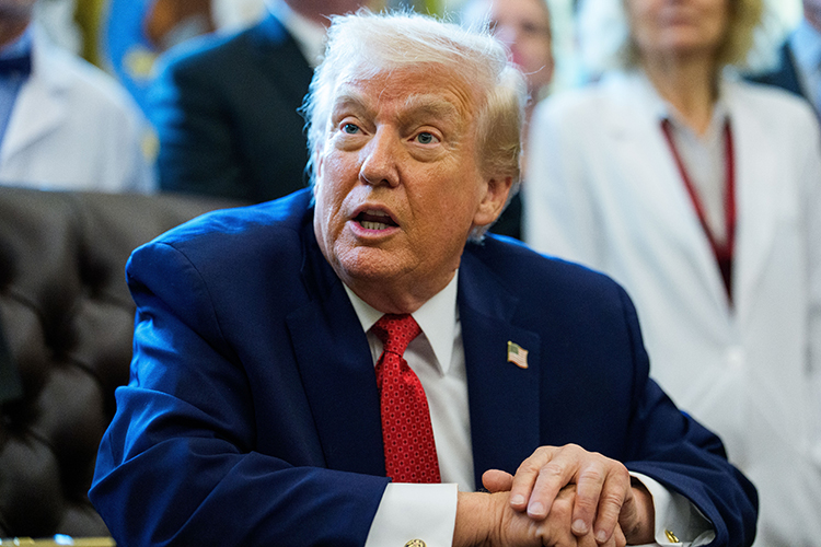 Дональд Трамп заявил, что президент Венесуэлы Николас Мадуро и его супруга были задержаны