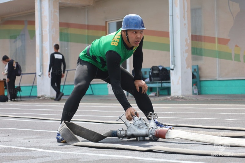В Чите прошли соревнования по пожарно-спасательному спорту