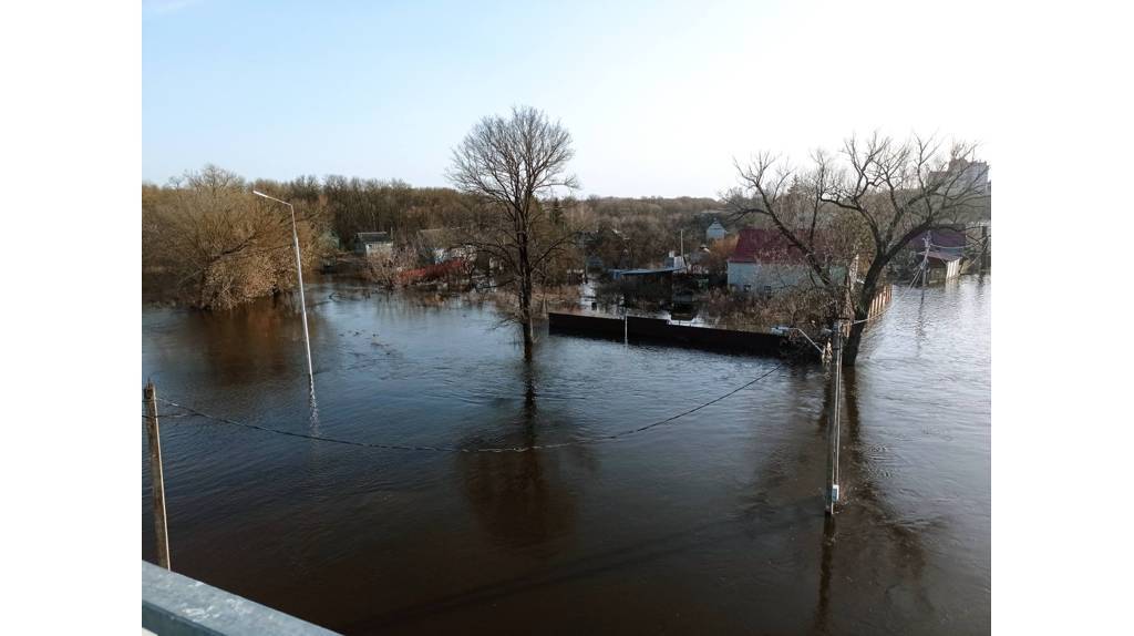 В Брянске половодье затопило семь жилых домов