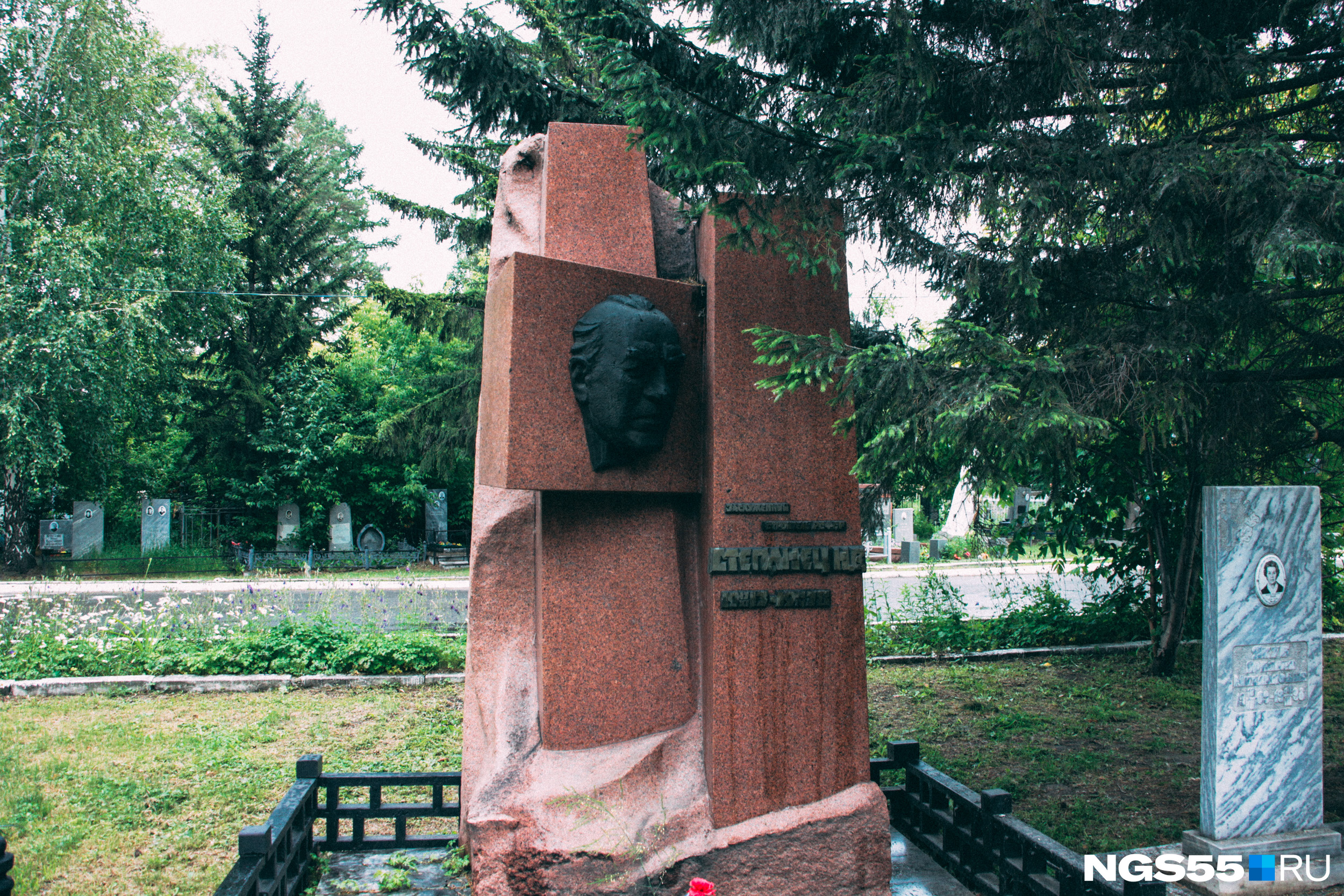Так выглядит памятник, установленный на месте захоронения Николая Степанца