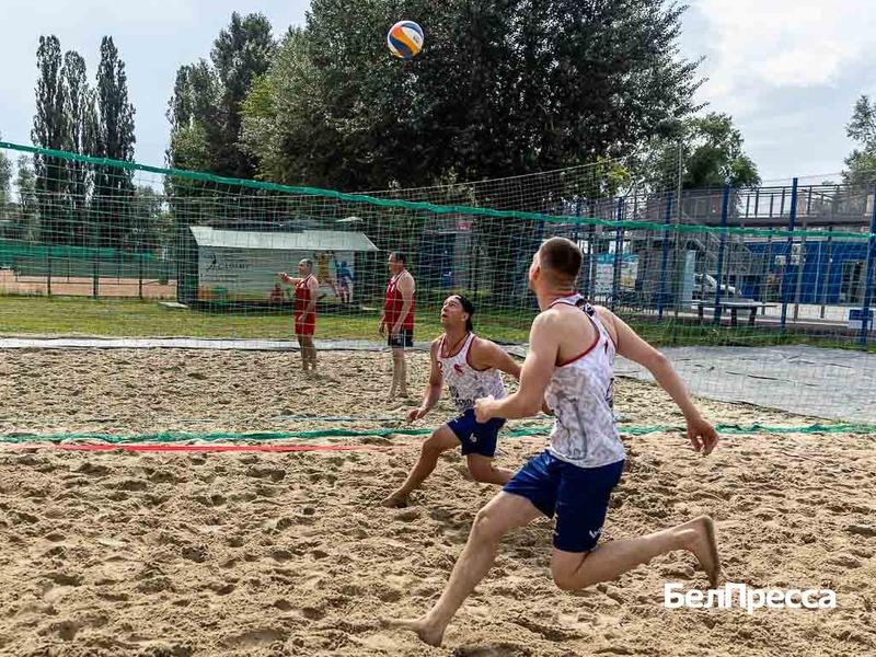 Как в Белгороде прошёл чемпионат по пляжному волейболу (фоторепортаж)