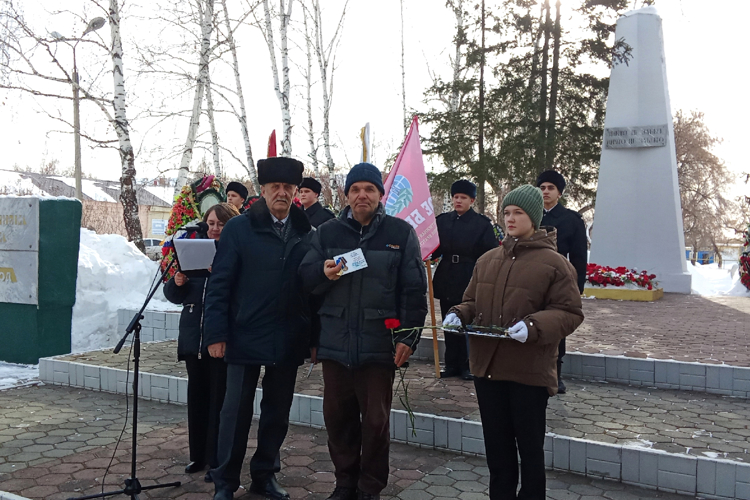 В Зауралье росгвардейцы почтили память воинов-интернационалистов