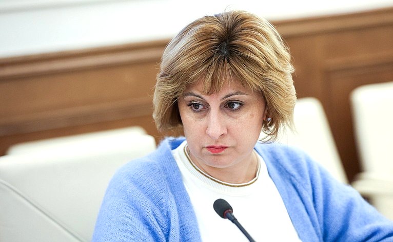 Совещание на тему «Совершенствование комплекса мер по организации и обновлению медицинских кабинетов в общеобразовательных организациях, включая разработку стандартов»