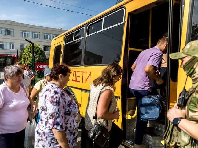 В Ракитном провели учения по экстренному вывозу жителей - Изображение 1