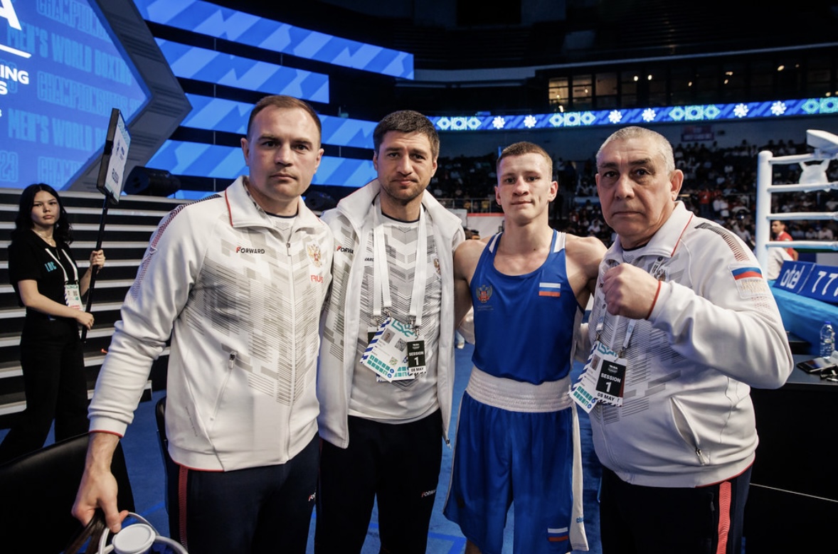 Эдмонд худоян боксер. Национальность боксера двали. Национальность боксера двали. В ринге событий. Национальность боксера двали.