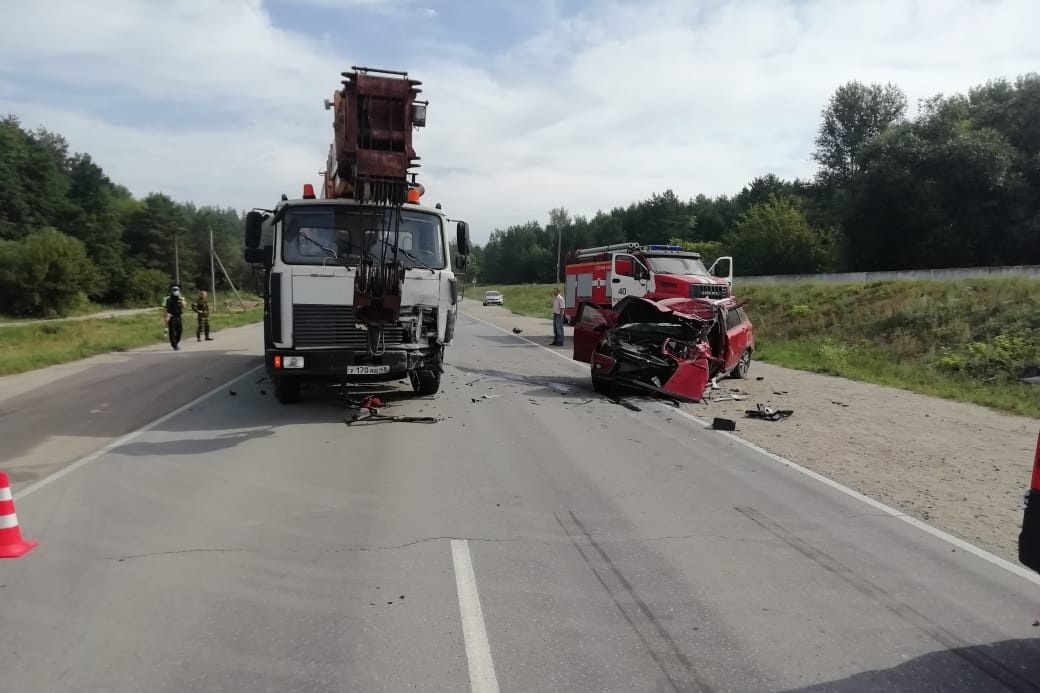 Водитель quot;Ладыquot; погиб в ДТП с автокраном под Липецком Происшествия Селдон Новост