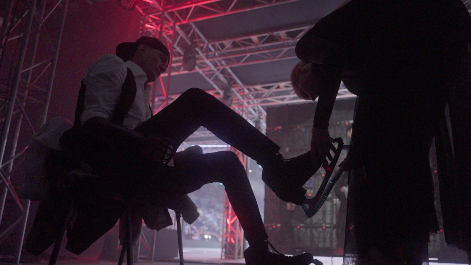 «Дядя Леша», «Она такая классная» и Роман Костомаров: за кого мы болеем на премии ИРИ-2025