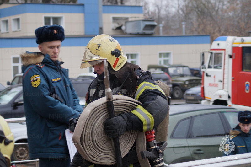 В городской клинической больнице №7 прошло пожарно-тактическое занятие