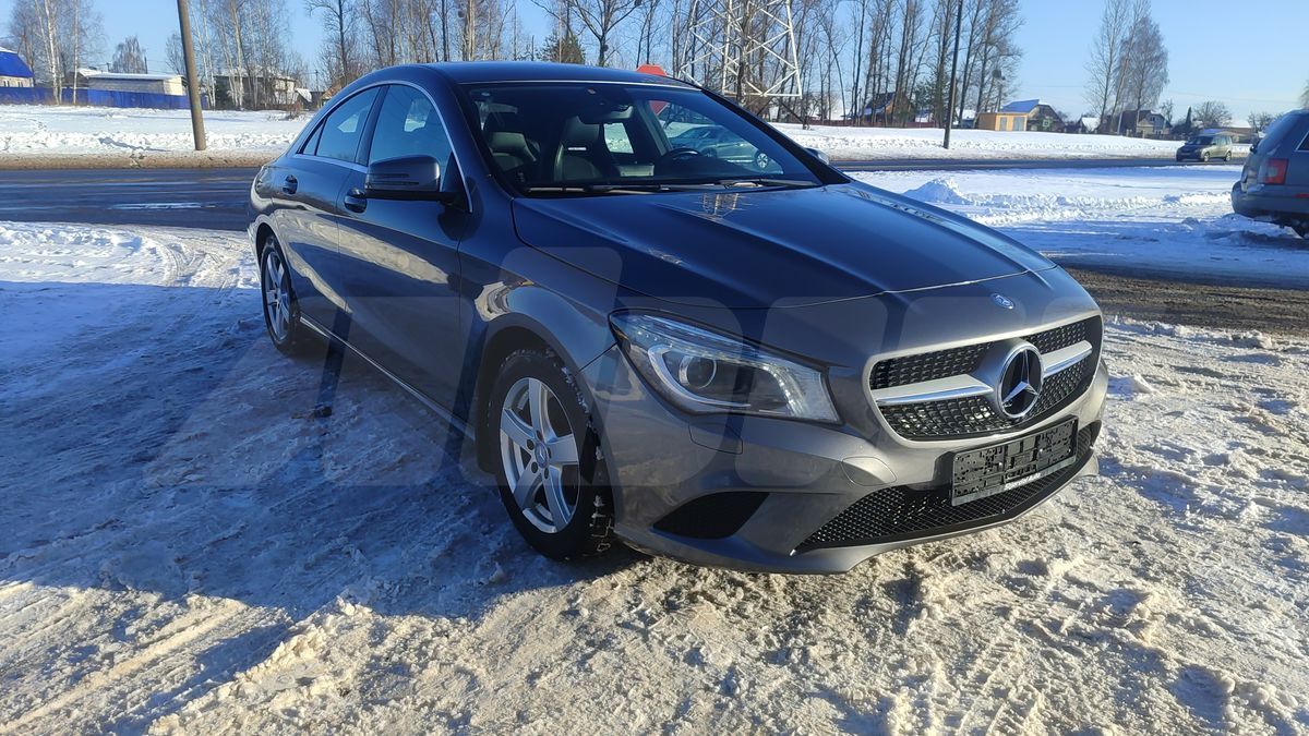 От «бюджетников» до Mercedes: смотрим автомобили с пробегом, выставленные на продажу в 2026-м