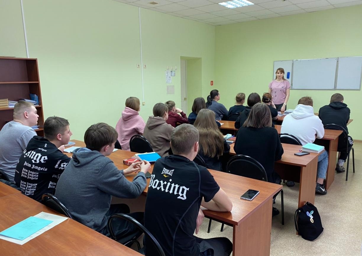 Заседание движения первых в школе. Школа 1 шарыпово. Колледж творчества и искусства. Рддм российское движение школьников и молодежи движение первых. Движение школьников и молодежи.