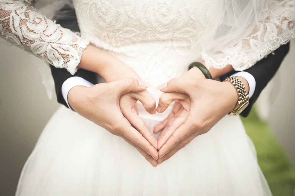 В День семьи, любви и верности в Калужской области поженятся 123 пары