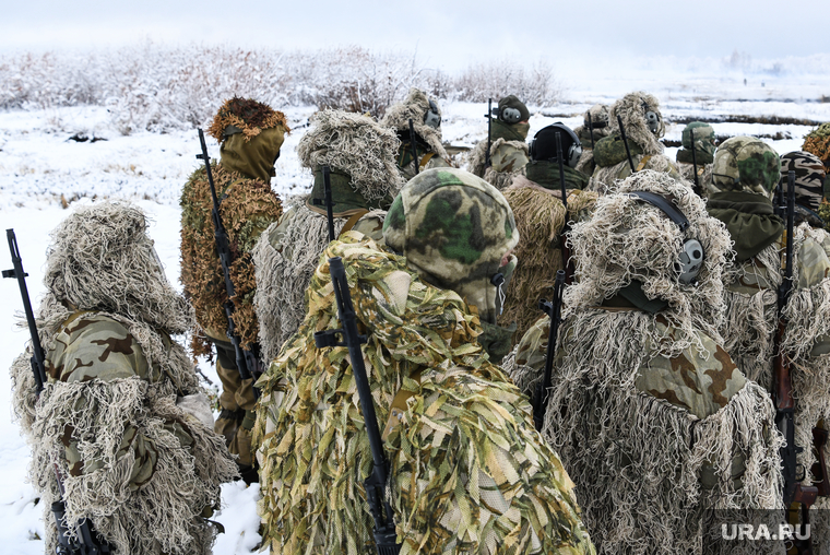 Подготовка и быт мобилизованных в учебном центре Еланский. Свердловская область, армия, военные, снайпер, маскхалат, маскировка, маскировочная одежда