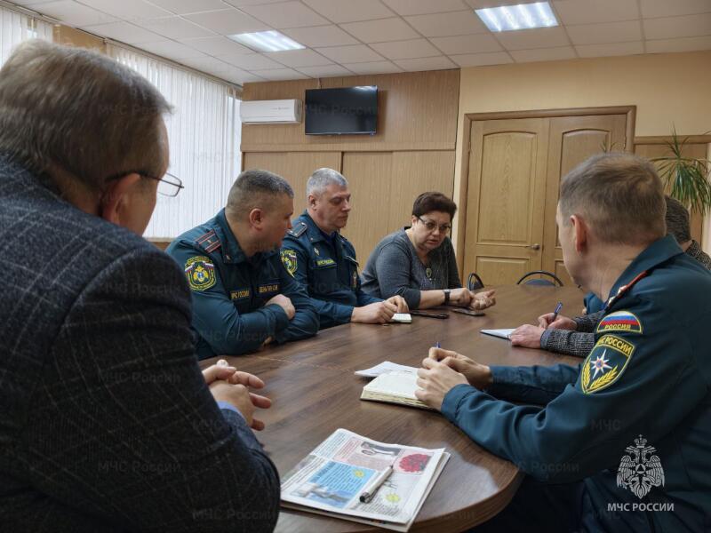 Морозы - не повод игнорировать технику пожарной безопасности!