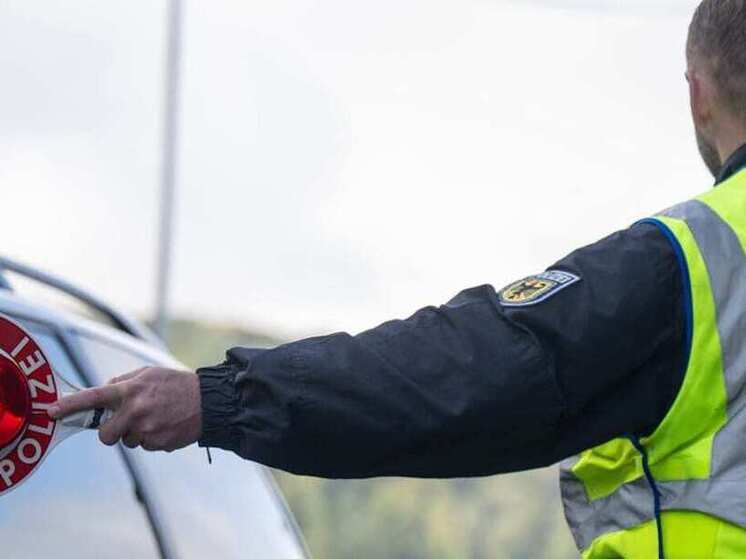 Германия — «Поворот» объявили — эффект не почувствовали