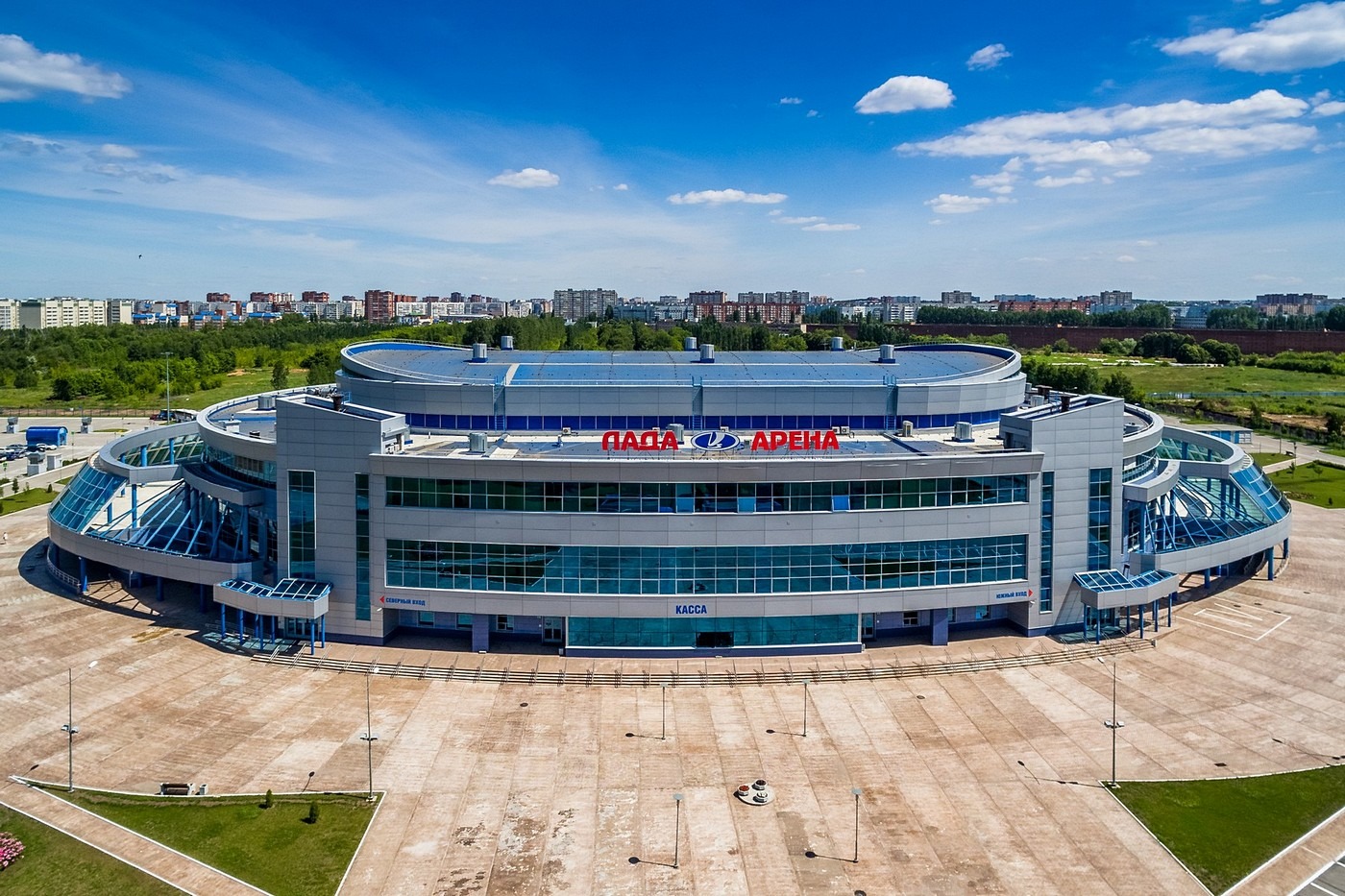 бассейн в парке в тольятти