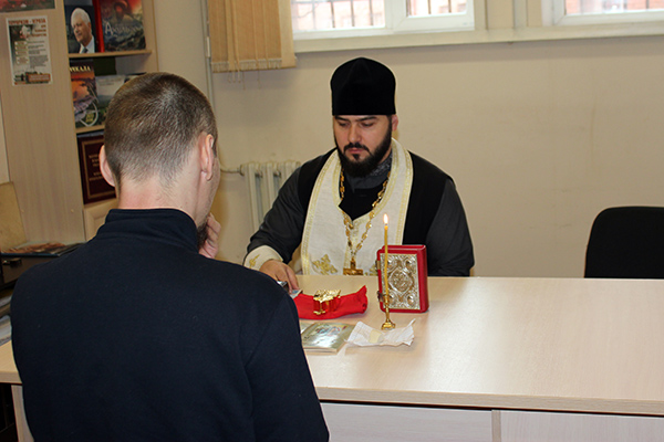 Руководитель епархиального Отдела по тюремному служению посетил следственный изолятор в Махачкале