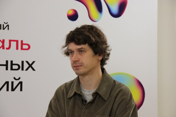 ​«Нужно окружить себя хорошими людьми»: режиссер Иван Соснин рассказал, как снимать доброе кино