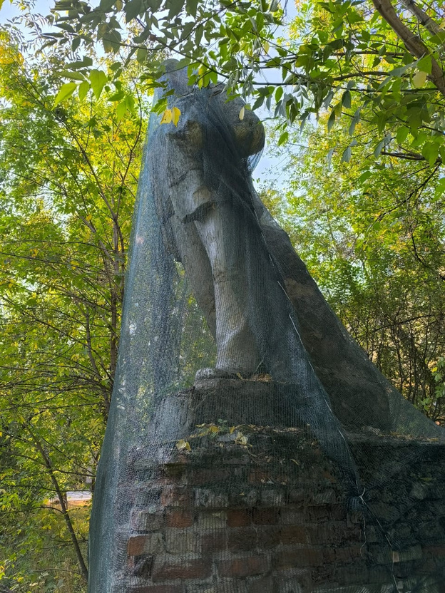 В Слободском ремонтируют Ленина