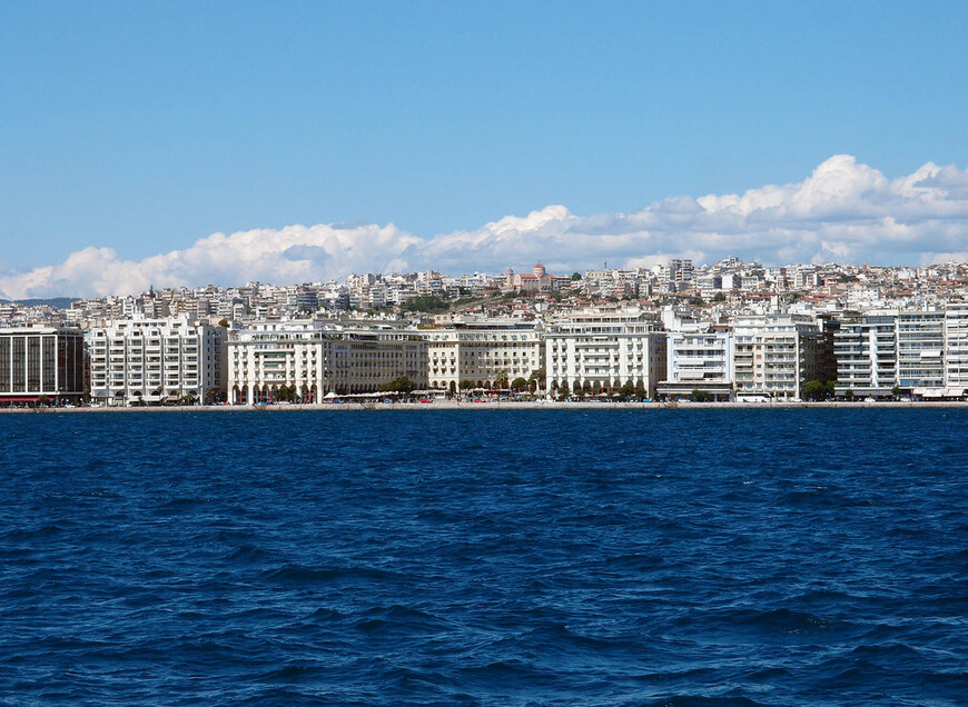 Салоники. Море, пожар и крашеные яйца