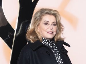 Неделя моды: Катрин Денёв, Моника Беллуччи и Дженнифер Лоуренс