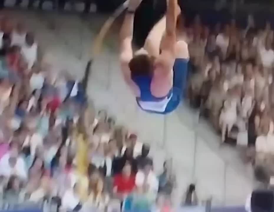 Антони аммирати видео прыжка. Антони аммирати видео прыжка. Антони аммирати видео прыжка. Ноги легкоатлетов. Ноги легкоатлетов.