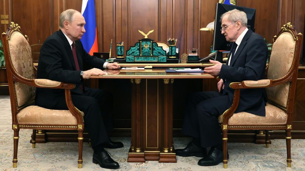 Президент России провёл встречу с Председателем Конституционного Суда Валерием Зорькиным