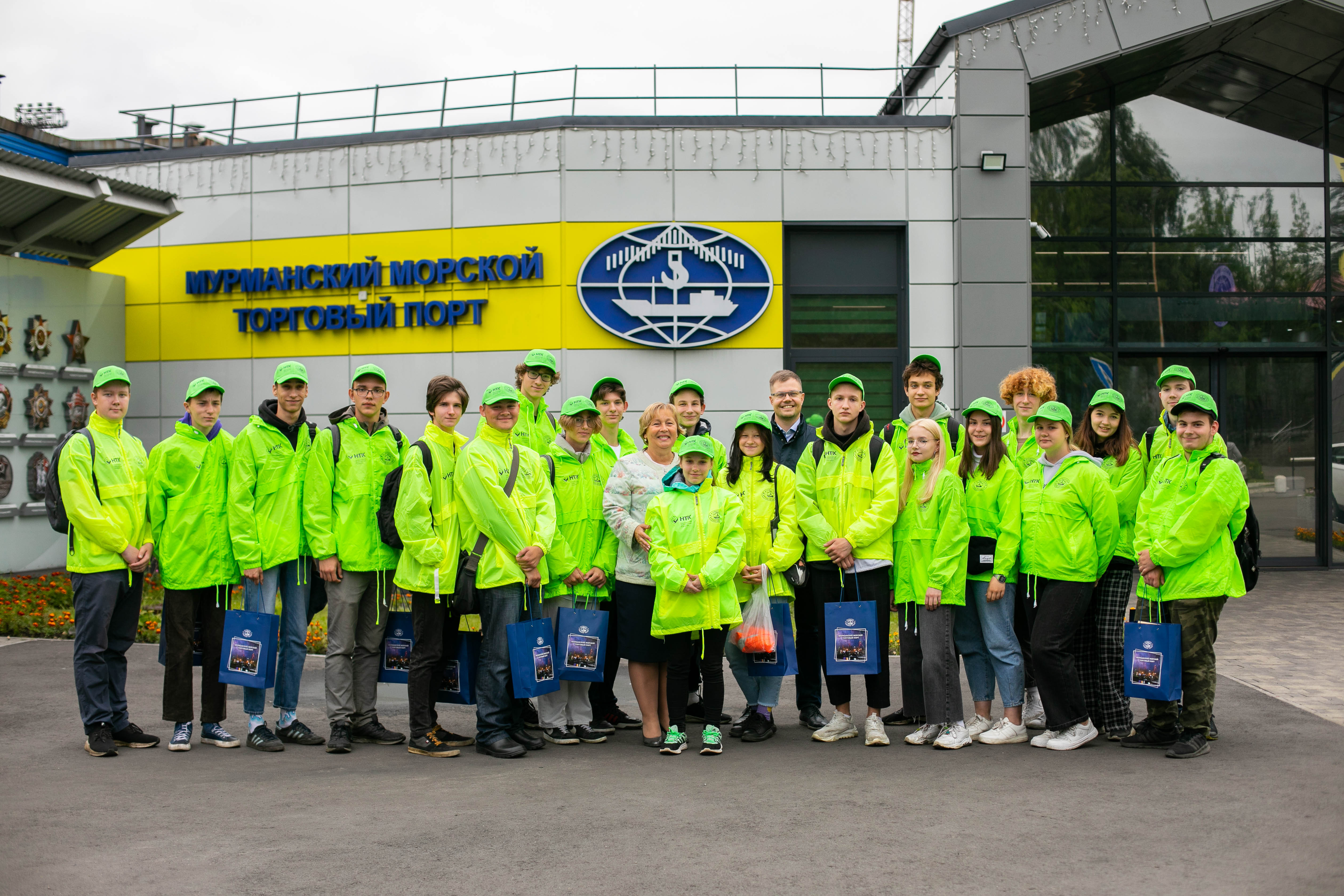 Работа в мурманске. СУЭК Мурманск. Награждение СУЭК. Юниор трудовой отряд. Смены трудовой отряд.