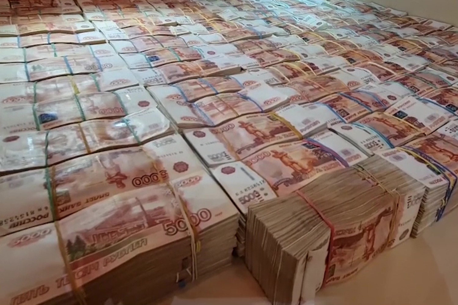10 миллионов рублей наличными фото