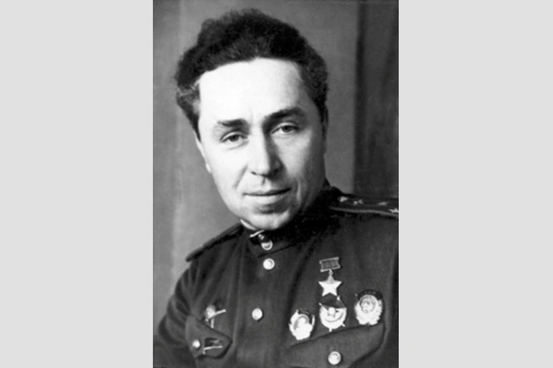 И. П. Мазурук. Герой Советского Союза, летчик Управления Полярной авиации Главсевморпути