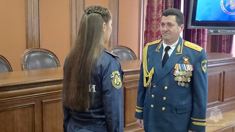 В Главном управлении МЧС России по Югре прошло торжественное мероприятие, посвященное Дню гражданской обороны России