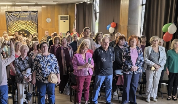 «Зрители не могли сдержать слёз». В городах Болгарии проходят концерты «С песней к Победе!» 