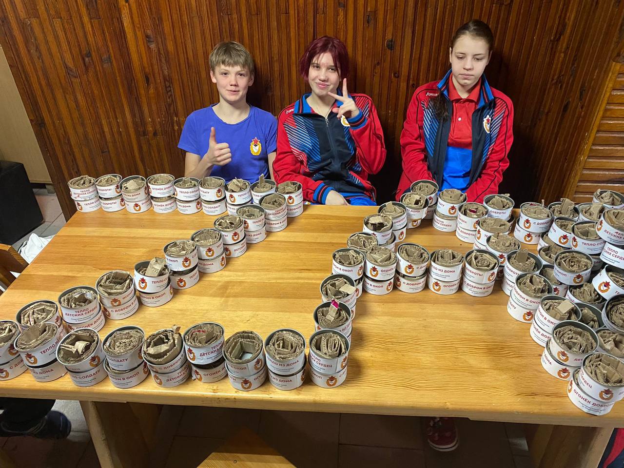 Юные спортсмены Севастополя изготовили новую партию заготовок блиндажных свечей, фото 1