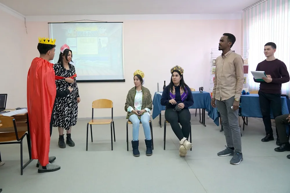 В астраханском медуниверситете иностранные студенты играли и пели сказки Пушкина