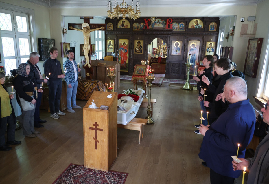 Церемония прощания с Еленой Ульяновой — правнучкой Владимира Ленина