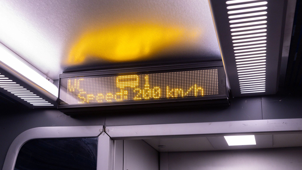 n2510057 1