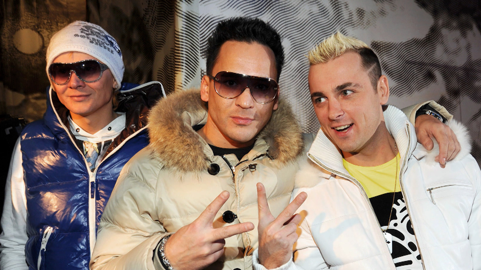 вячеслав зинуров. сергей аморалов 2022. солист отпетых мошенников том хаос. солист отпетых мошенников том хаос. отпетые мошенники сергей аморалов.