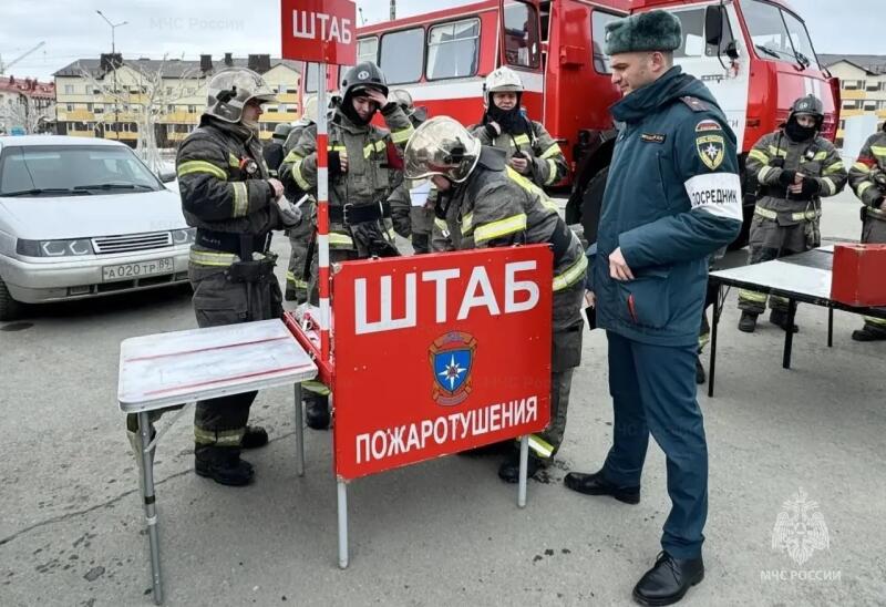 Пожарно-тактические учения прошли в Лабытнанги