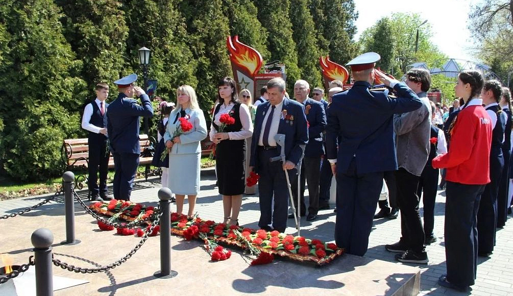 Члены Саратовского реготделения АЮР приняли участие в празднике, приуроченном ко Дню Победы
