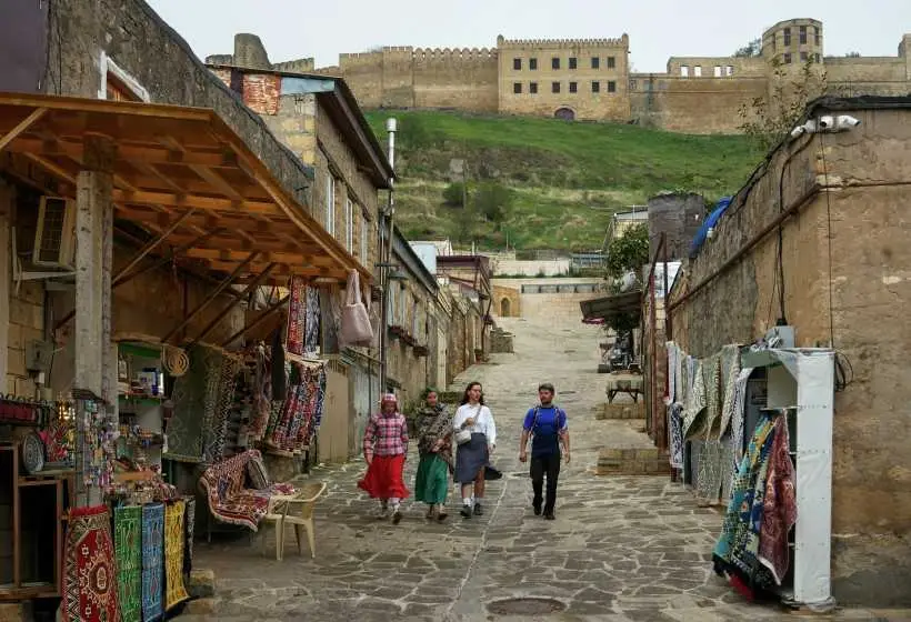 Более 2 тыс. человек примут участие в ночном полумарафоне 