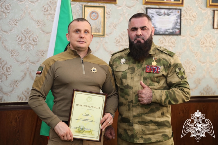 Начальник Управления Росгвардии по Чеченской Республики провел встречу с военными блогерами