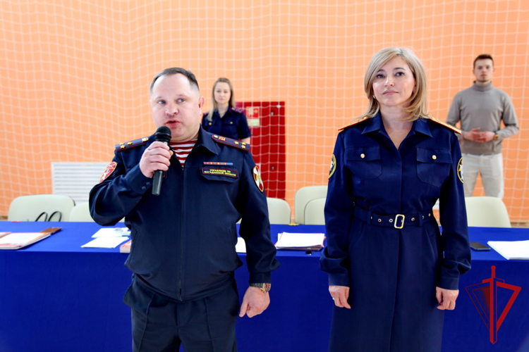 Росгвардейцы приняли участие в открытии VI областных соревнований по самбо на призы СУ СК России по Магаданской области