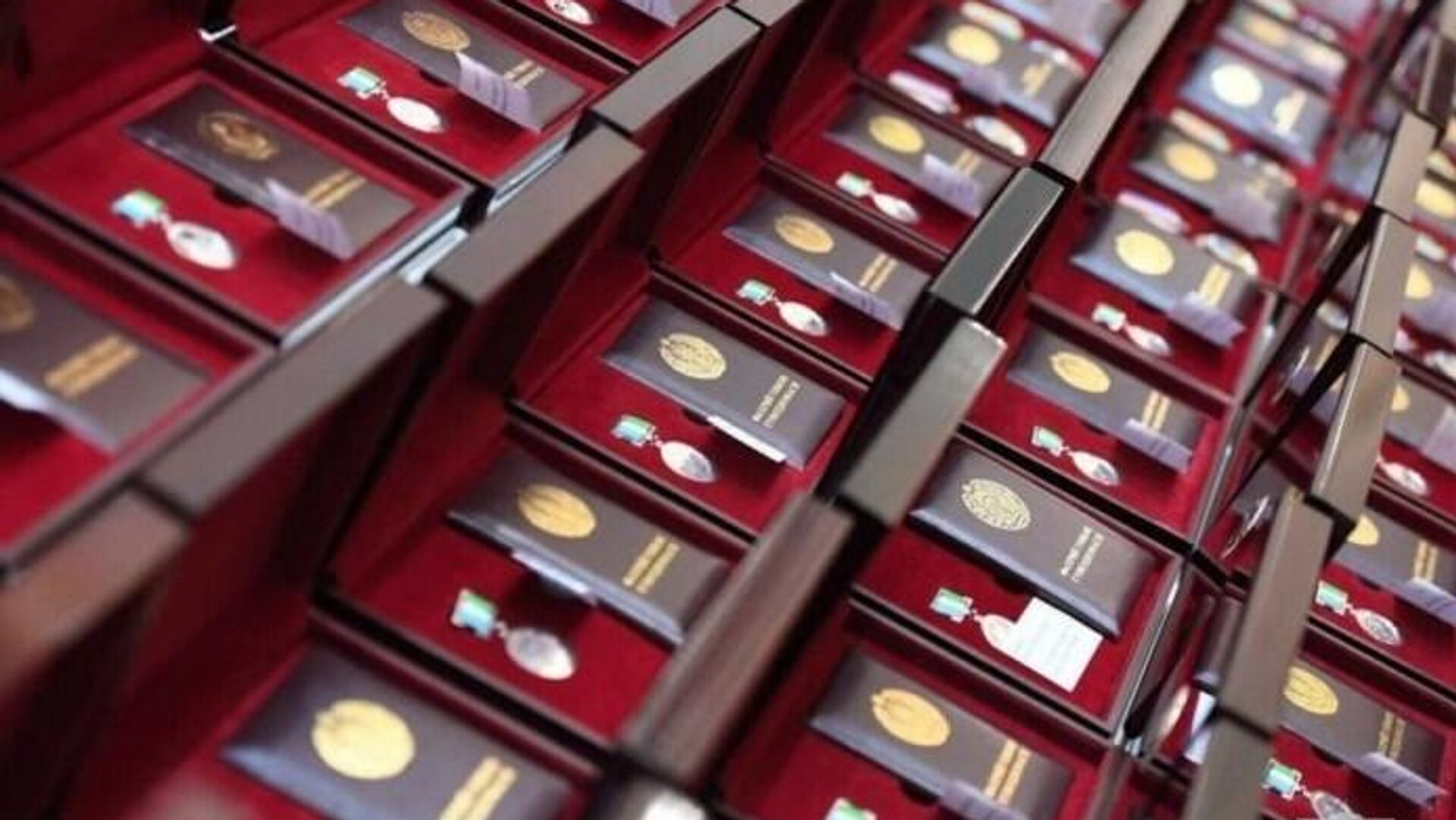 Награждение по случаю Дня учителей и наставников - Sputnik Узбекистан, 1920, 08.01.2026