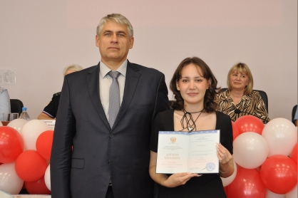 Начальник регионального управления юстиции принял участие в торжественном мероприятии, посвященном вручению дипломов о высшем образовании (09.07.2025) (фото 5)